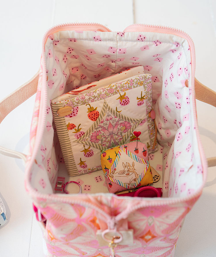 The Stylish Sewing Caddy by Zakka Workshop
